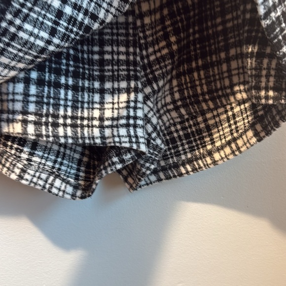 Forever 21 large plaid skort - Picture 5 of 6